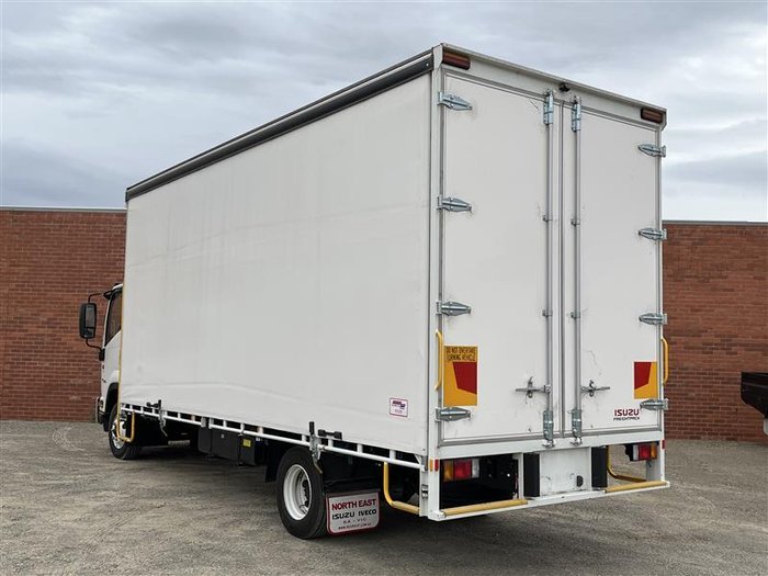 2024 Isuzu Frr 110-240