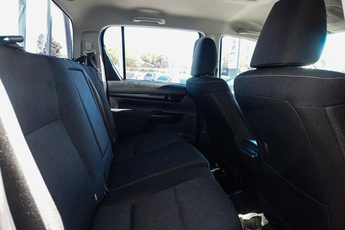 2021 Toyota Hilux SR