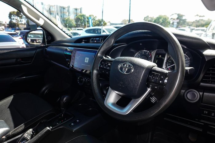 2021 Toyota Hilux SR