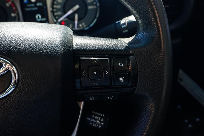 2021 Toyota Hilux SR