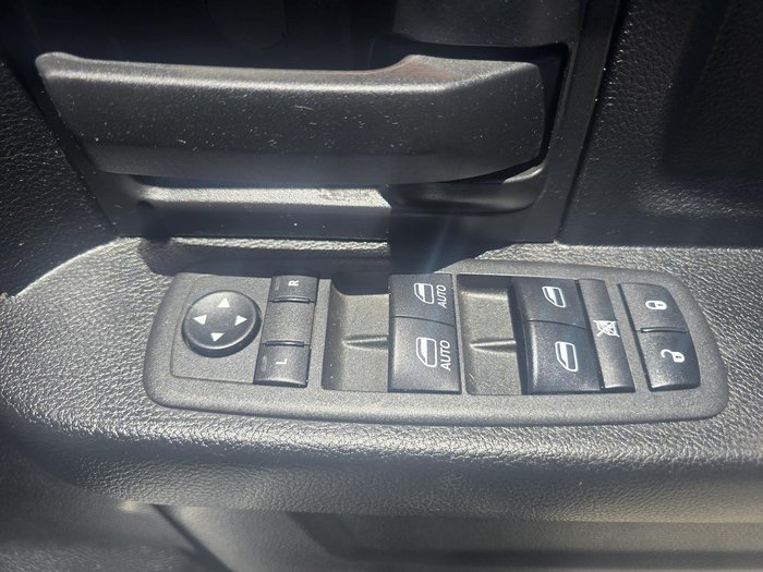 2022 RAM 1500 Express RamBox DS MY22 4X4 Dual Range Bright White