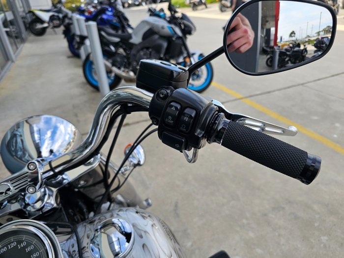 2011 HARLEY-DAVIDSON FLSTF FAT BOY Silver