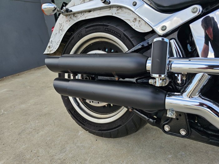 2011 HARLEY-DAVIDSON FLSTF FAT BOY Silver