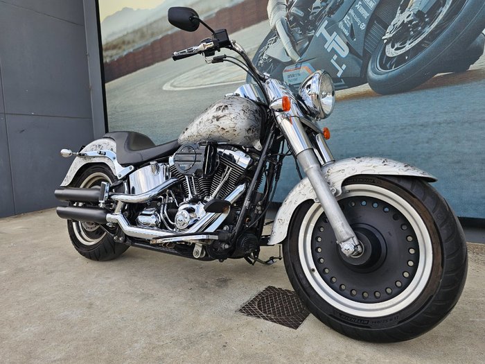 2011 HARLEY-DAVIDSON FLSTF FAT BOY Silver