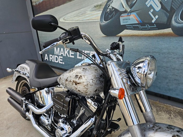 2011 HARLEY-DAVIDSON FLSTF FAT BOY Silver