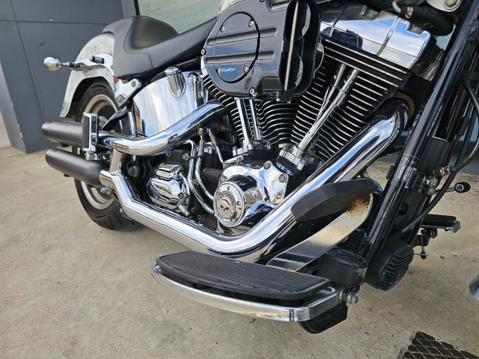 2011 HARLEY-DAVIDSON FLSTF FAT BOY Silver