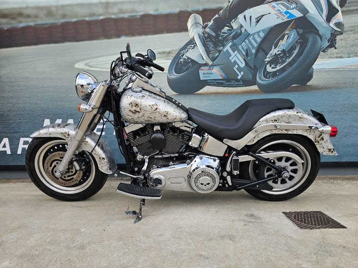 2011 HARLEY-DAVIDSON FLSTF FAT BOY Silver