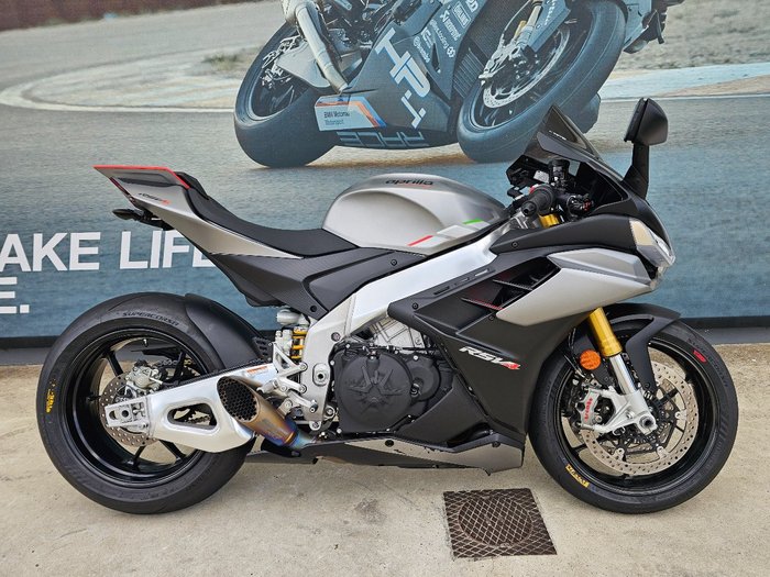 2021 APRILIA RSV4 RR GREY