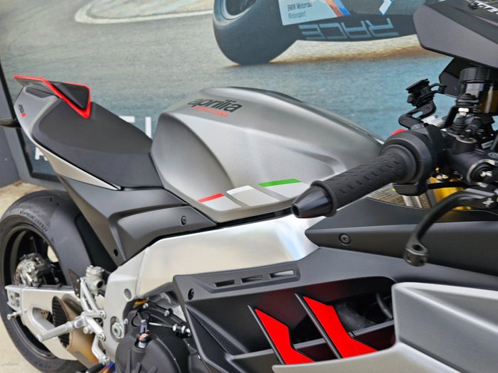2021 APRILIA RSV4 RR GREY