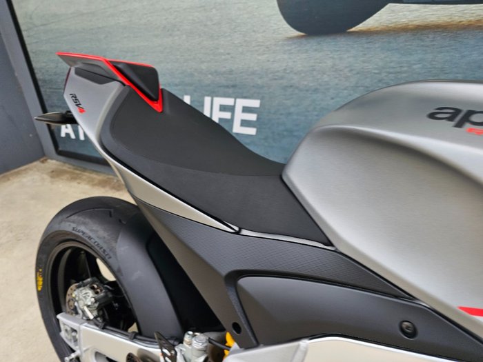 2021 APRILIA RSV4 RR GREY