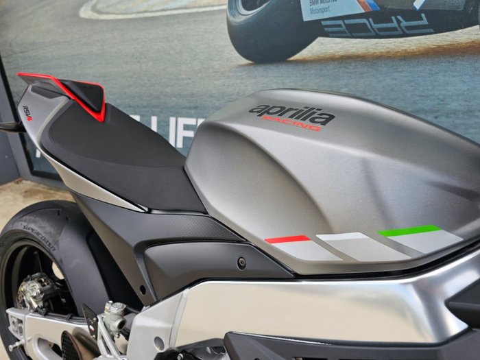 2021 APRILIA RSV4 RR GREY