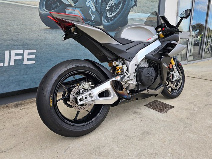 2021 APRILIA RSV4 RR GREY