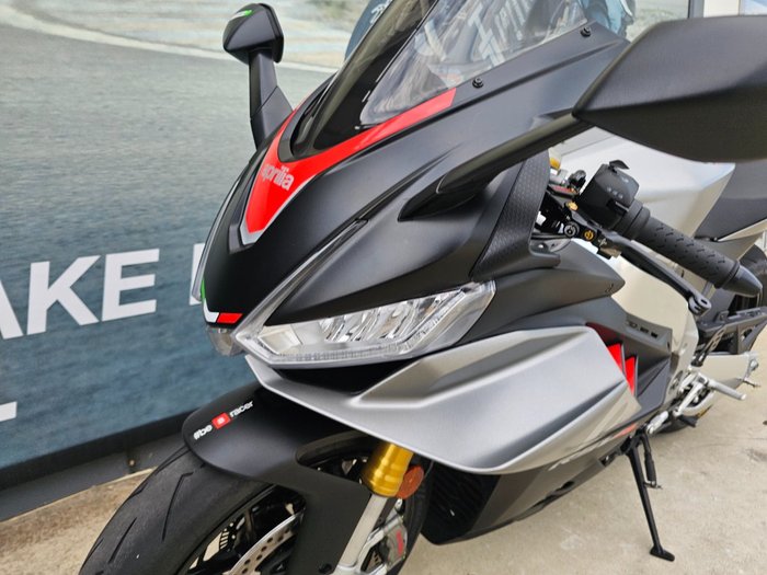 2021 APRILIA RSV4 RR GREY