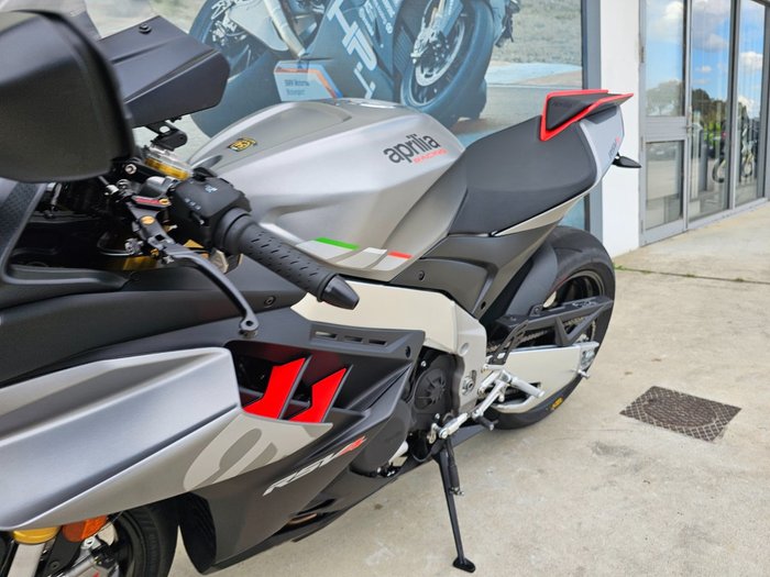 2021 APRILIA RSV4 RR GREY