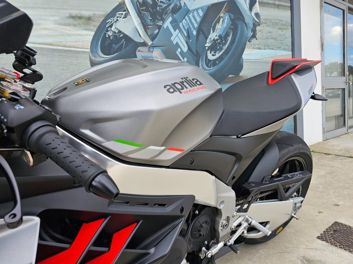 2021 APRILIA RSV4 RR GREY