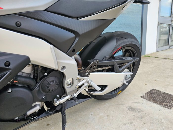 2021 APRILIA RSV4 RR GREY