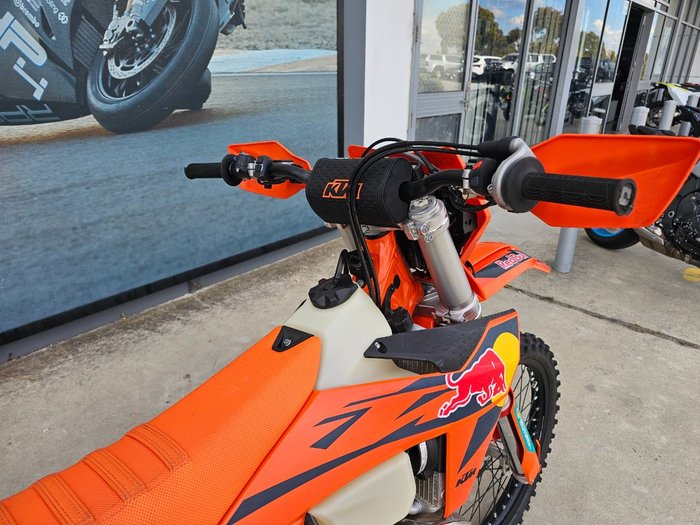 2025 Ktm 300 EXC CHAMPIONS EDITION Orange