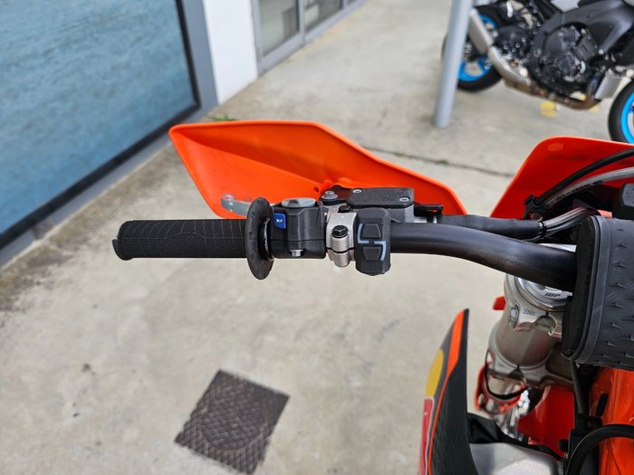 2025 Ktm 300 EXC CHAMPIONS EDITION Orange