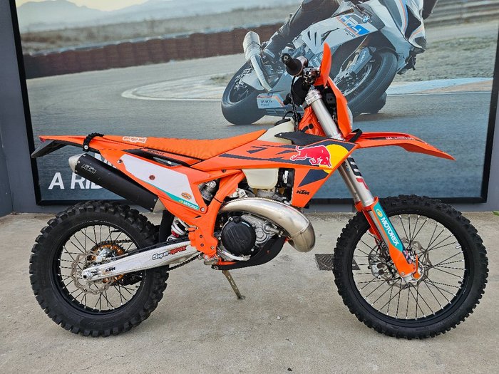 2025 Ktm 300 EXC CHAMPIONS EDITION Orange