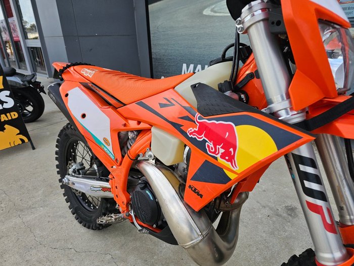 2025 Ktm 300 EXC CHAMPIONS EDITION Orange