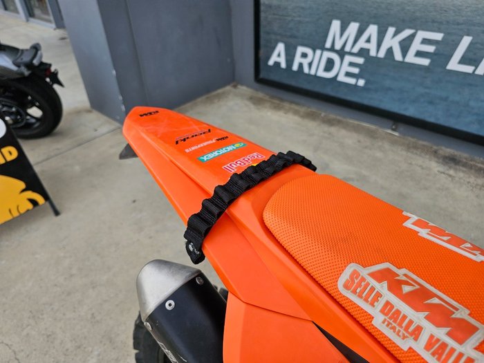 2025 Ktm 300 EXC CHAMPIONS EDITION Orange