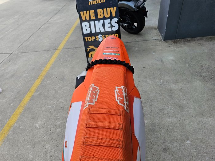 2025 Ktm 300 EXC CHAMPIONS EDITION Orange