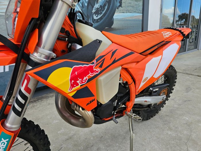 2025 Ktm 300 EXC CHAMPIONS EDITION Orange