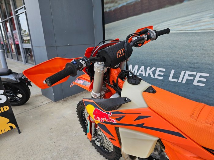 2025 Ktm 300 EXC CHAMPIONS EDITION Orange
