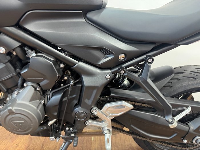 2022 Triumph TRIDENT 660 SILVER