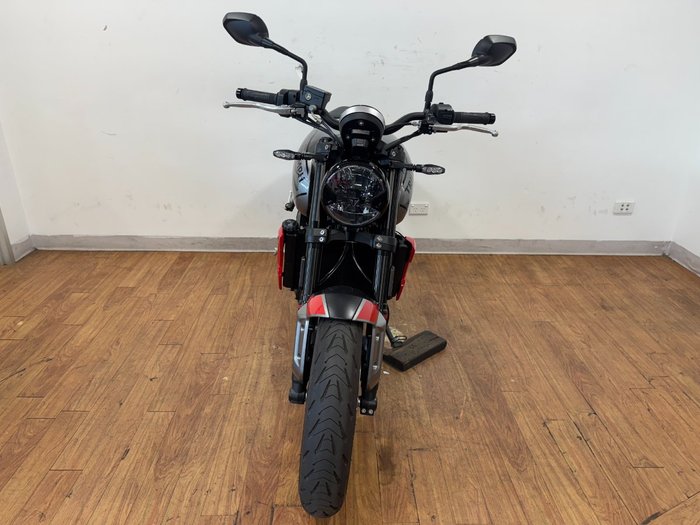 2022 Triumph TRIDENT 660 SILVER