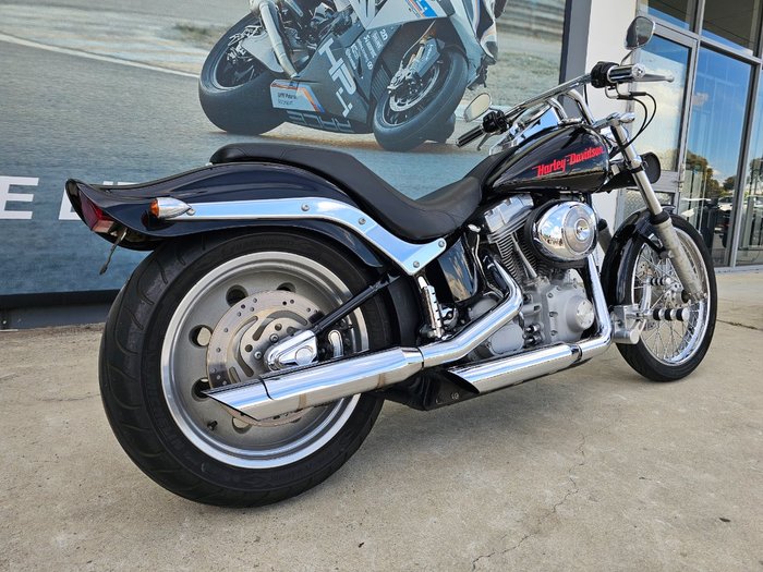 2006 HARLEY-DAVIDSON FXSTI SOFTAIL Black