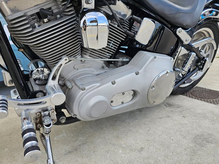 2006 HARLEY-DAVIDSON FXSTI SOFTAIL Black