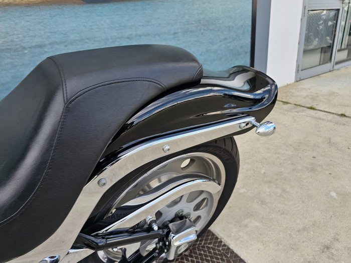 2006 HARLEY-DAVIDSON FXSTI SOFTAIL Black