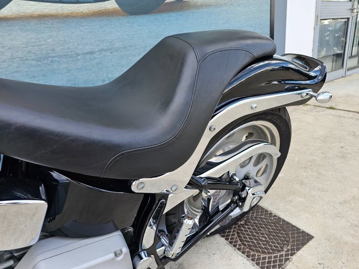 2006 HARLEY-DAVIDSON FXSTI SOFTAIL Black