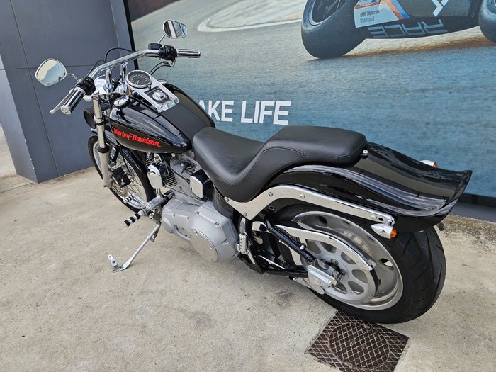 2006 HARLEY-DAVIDSON FXSTI SOFTAIL Black