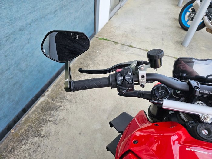 2021 DUCATI STREETFIGHTER V4 Red