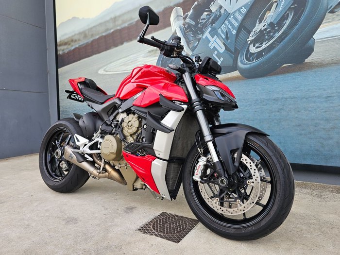 2021 DUCATI STREETFIGHTER V4 Red