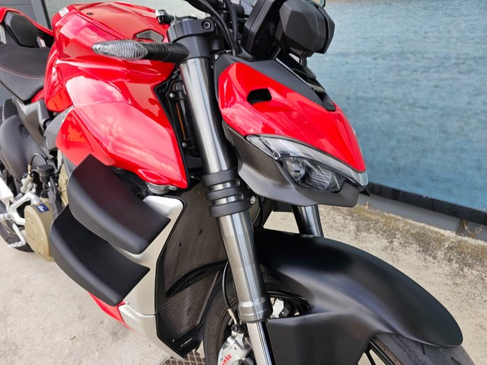 2021 DUCATI STREETFIGHTER V4 Red
