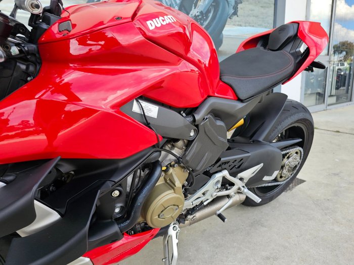2021 DUCATI STREETFIGHTER V4 Red