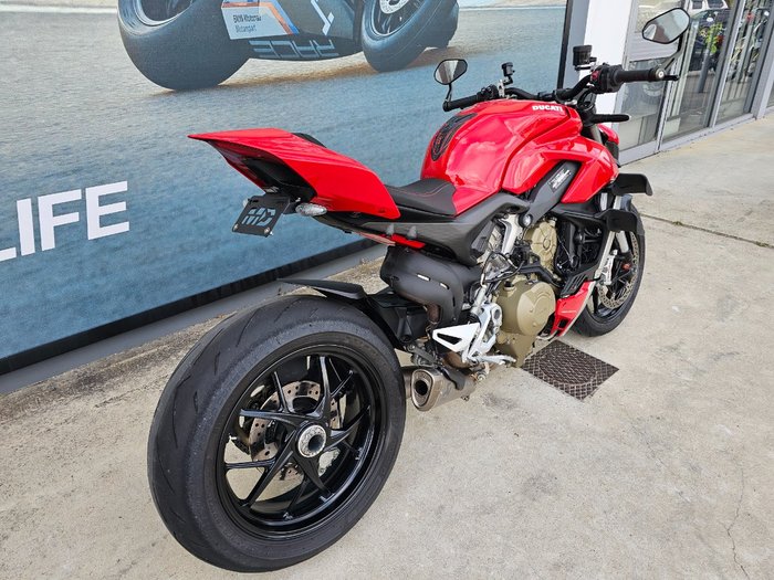 2021 DUCATI STREETFIGHTER V4 Red