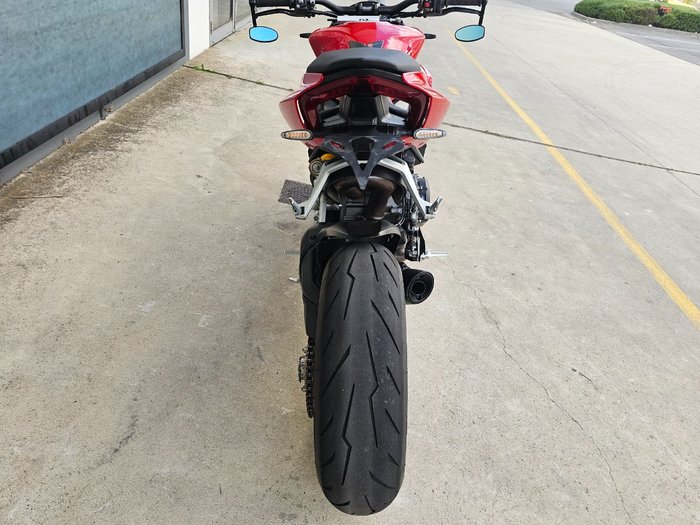 2022 DUCATI STREETFIGHTER V2 Red