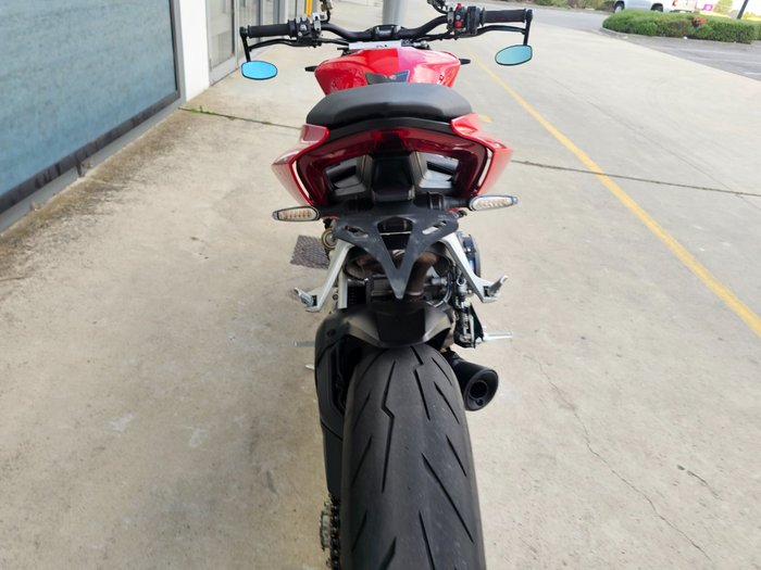 2022 DUCATI STREETFIGHTER V2 Red