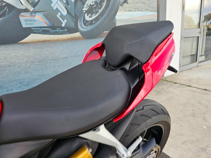 2022 DUCATI STREETFIGHTER V2 Red