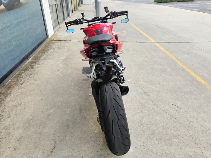 2022 DUCATI STREETFIGHTER V2 Red