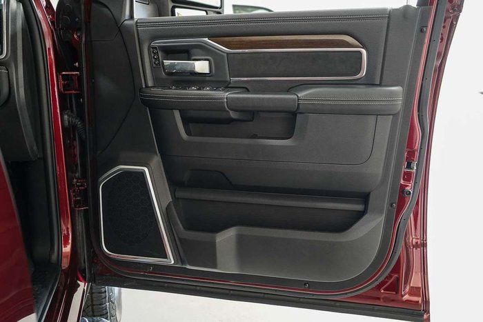 2024 RAM 2500 Laramie Rambox