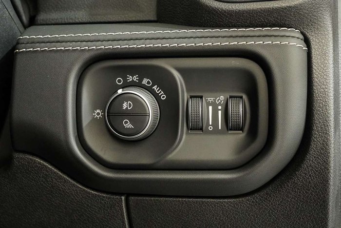 2024 RAM 2500 Laramie Rambox