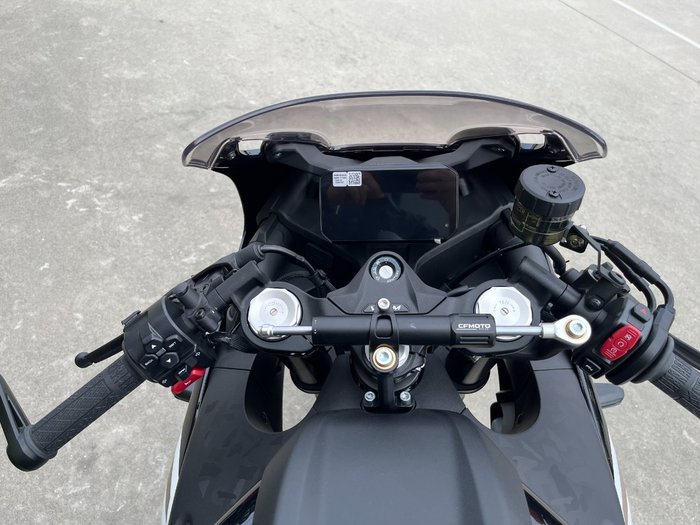 2025 CFMOTO 2025 CF MOTO 500CC 500SR VOOM ABS NEBULA WHITE