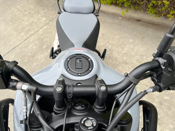 2024 Royal Enfield HIMALAYAN 450 SLATE HIMALAYAN SALT