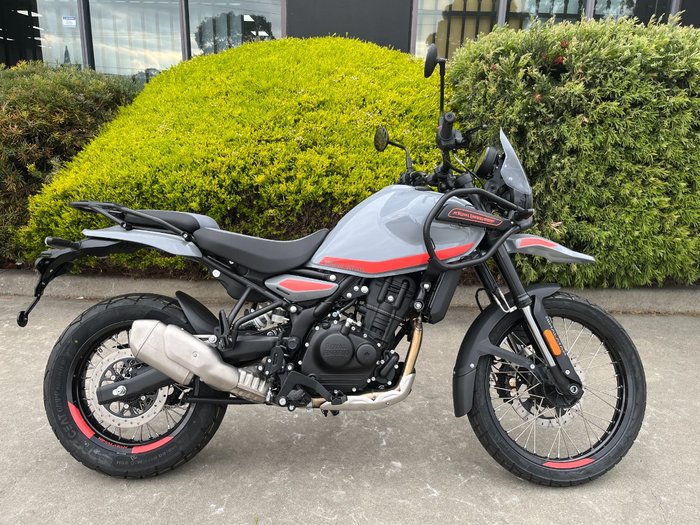 2024 Royal Enfield HIMALAYAN 450 SLATE HIMALAYAN SALT