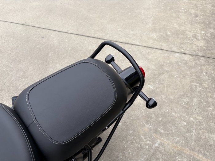 2025 Royal Enfield CLASSIC 350 DARK Grey